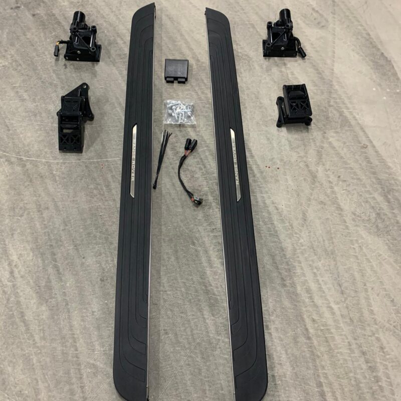 RANGE ROVER 2023-2024 ELEKTİRİKLİ BASAMAK