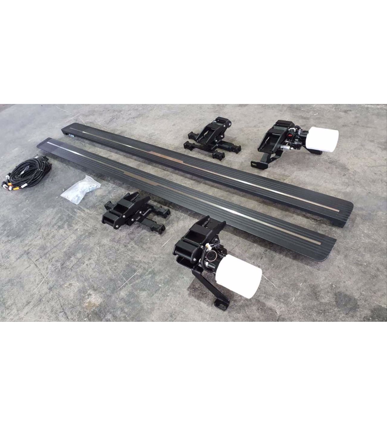 HYUNDAI TUCSON 15-18 ELEKTİRİKLİ BASAMAK